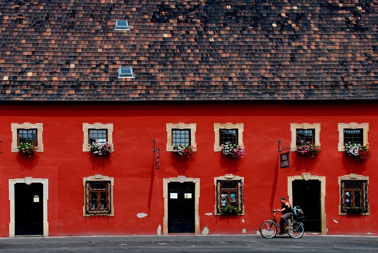 베크 Rubra Panzio B&B 외부 사진